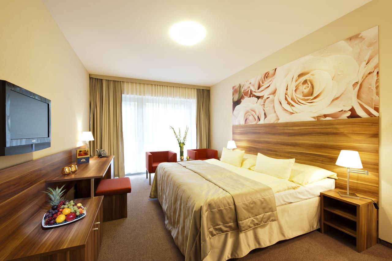 Hotel Velka Fatra Turčianske Teplice Extérieur photo